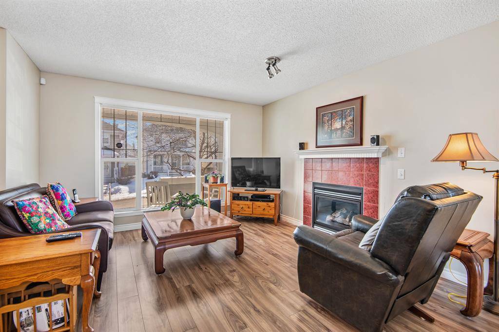 Calgary, AB T3L 2J1,72 Tuscany Valley Rise NW