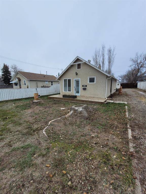 Coaldale, AB T1M 1E9,2132 20 ST