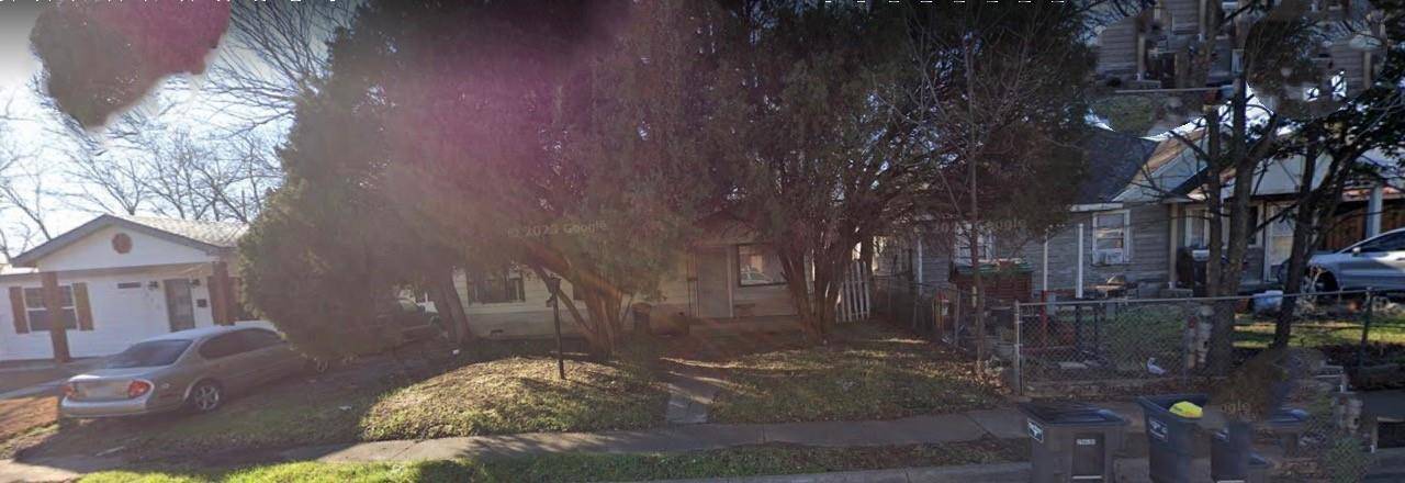 Fort Worth, TX 76110,412 E Fogg Street