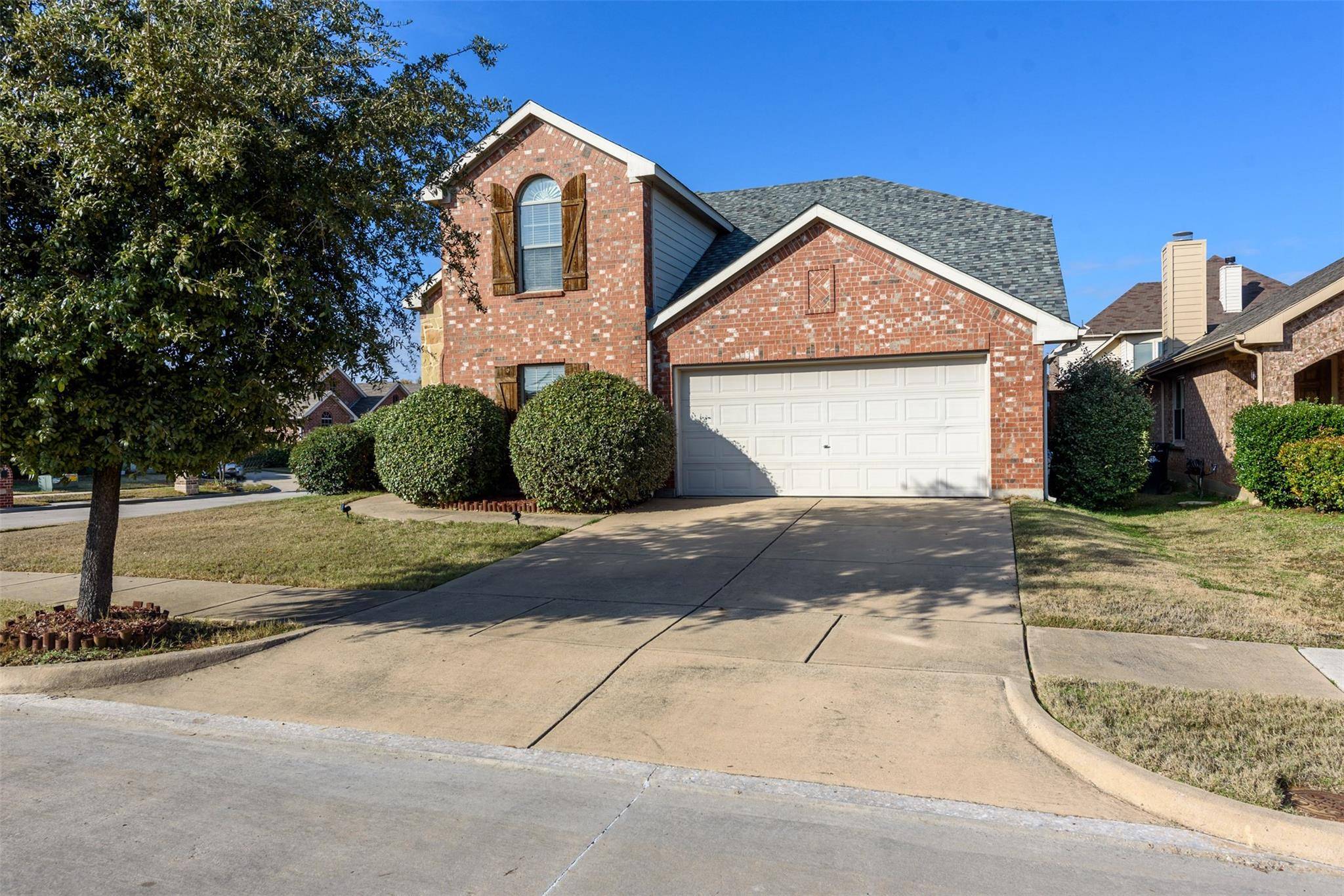 Denton, TX 76208,3901 Trenton Place