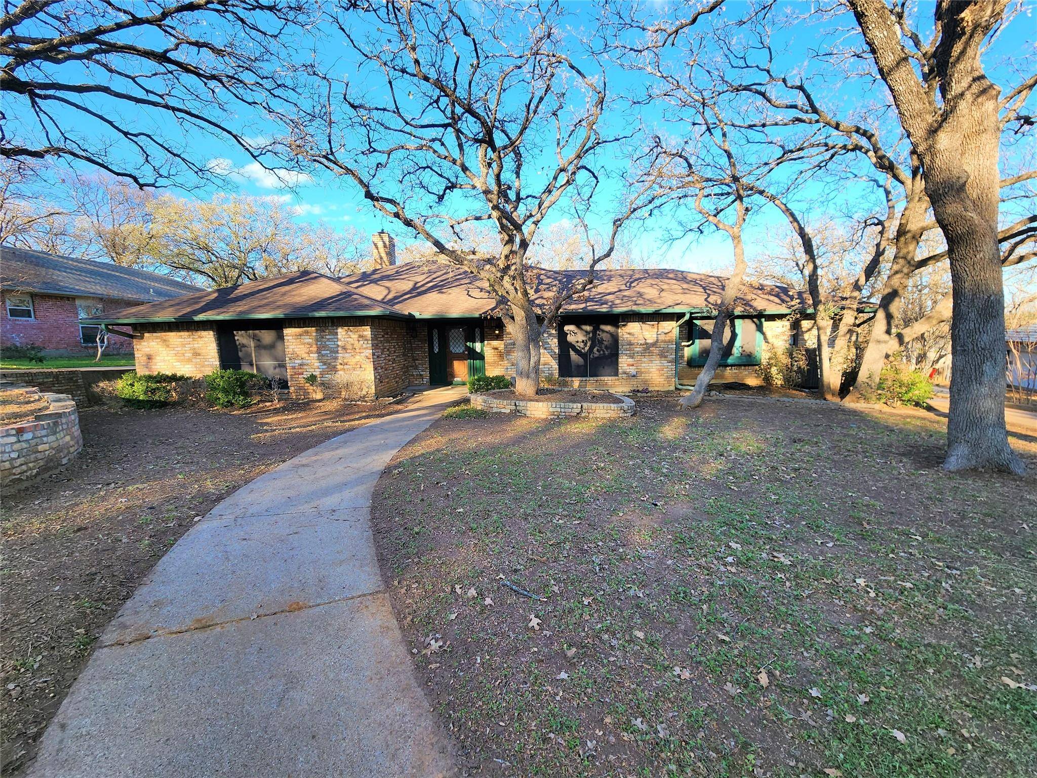 Arlington, TX 76013,4701 Hillside Drive