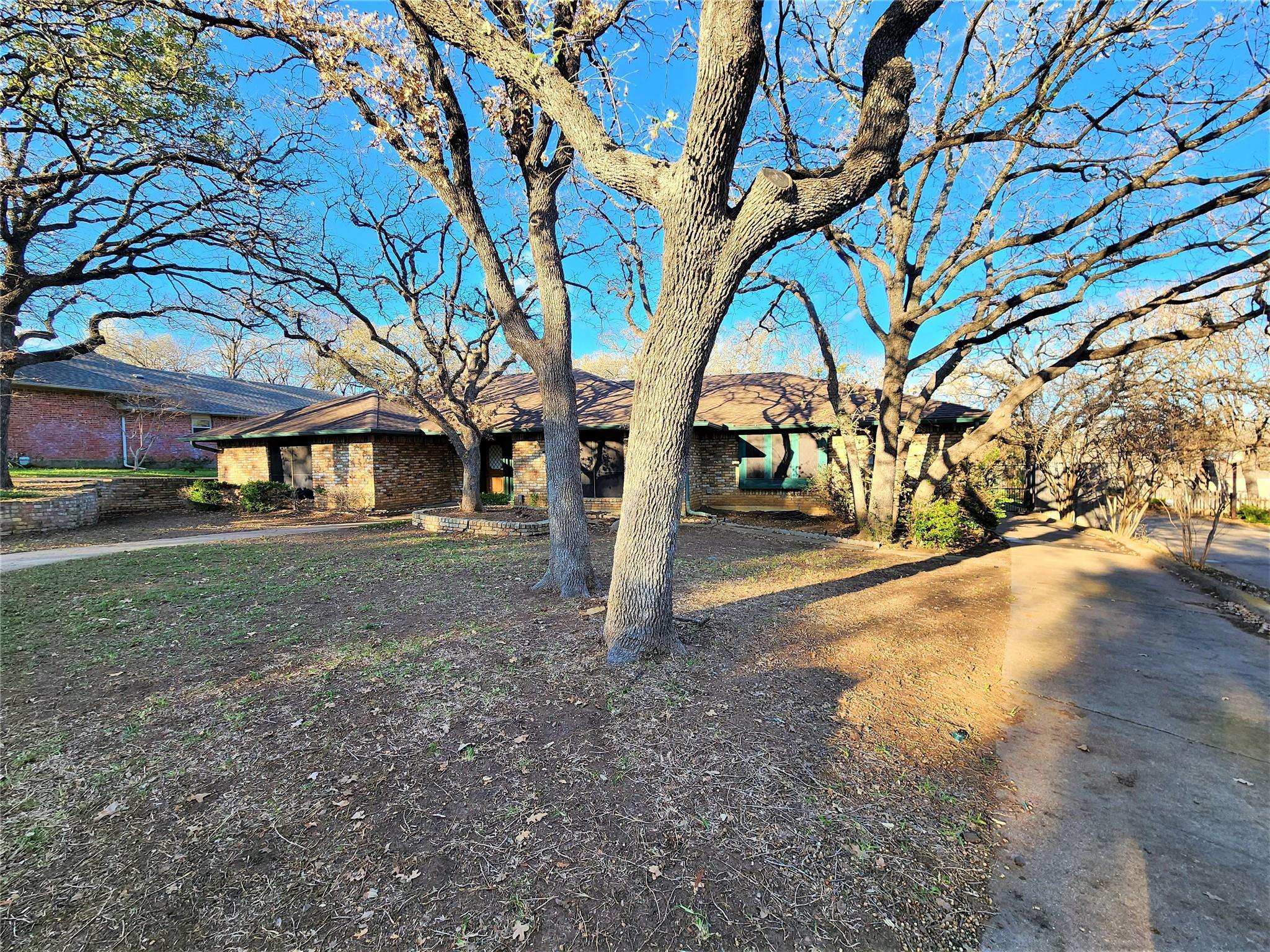 Arlington, TX 76013,4701 Hillside Drive