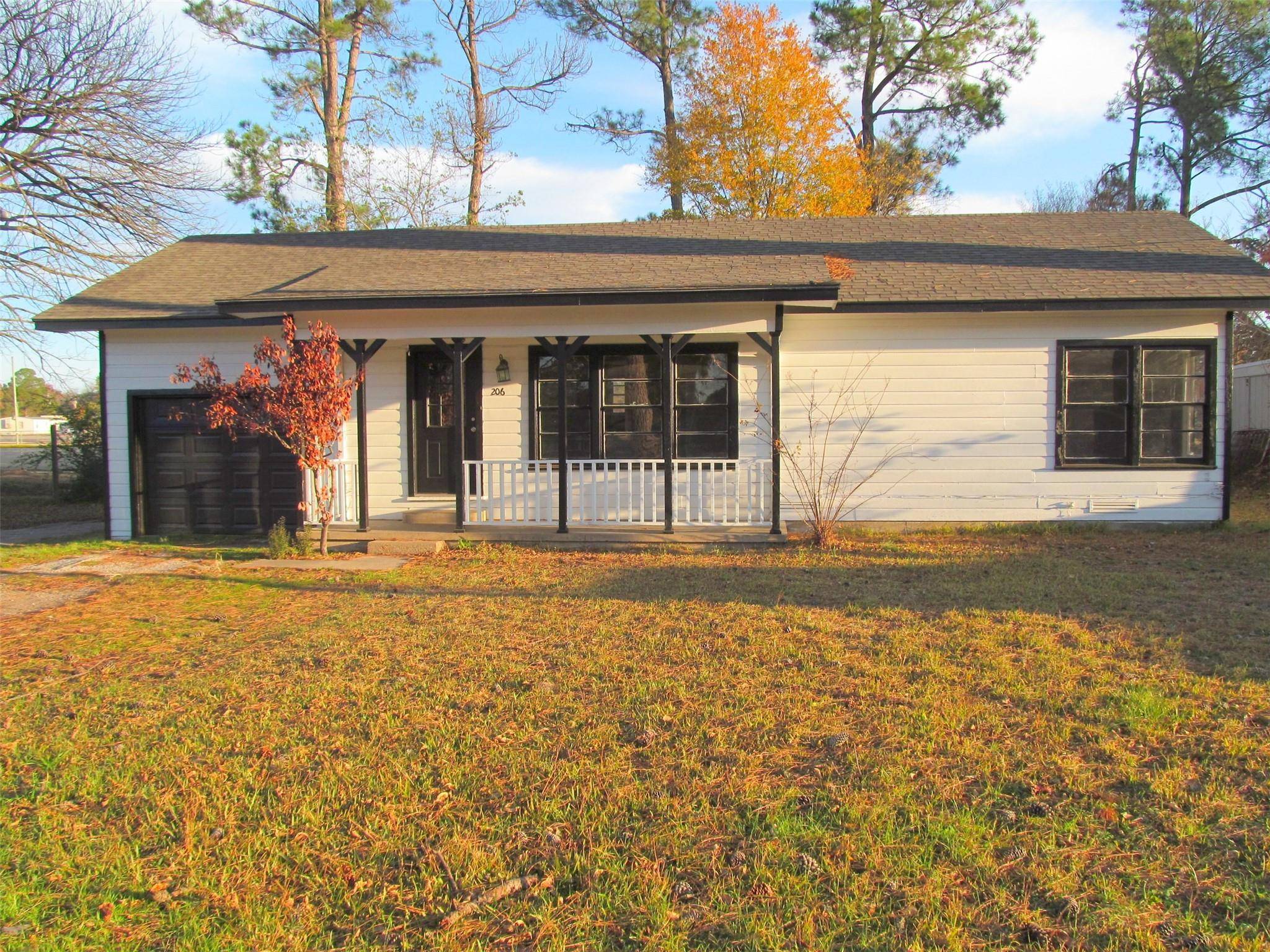 Winnsboro, TX 75494,206 W Coke Road
