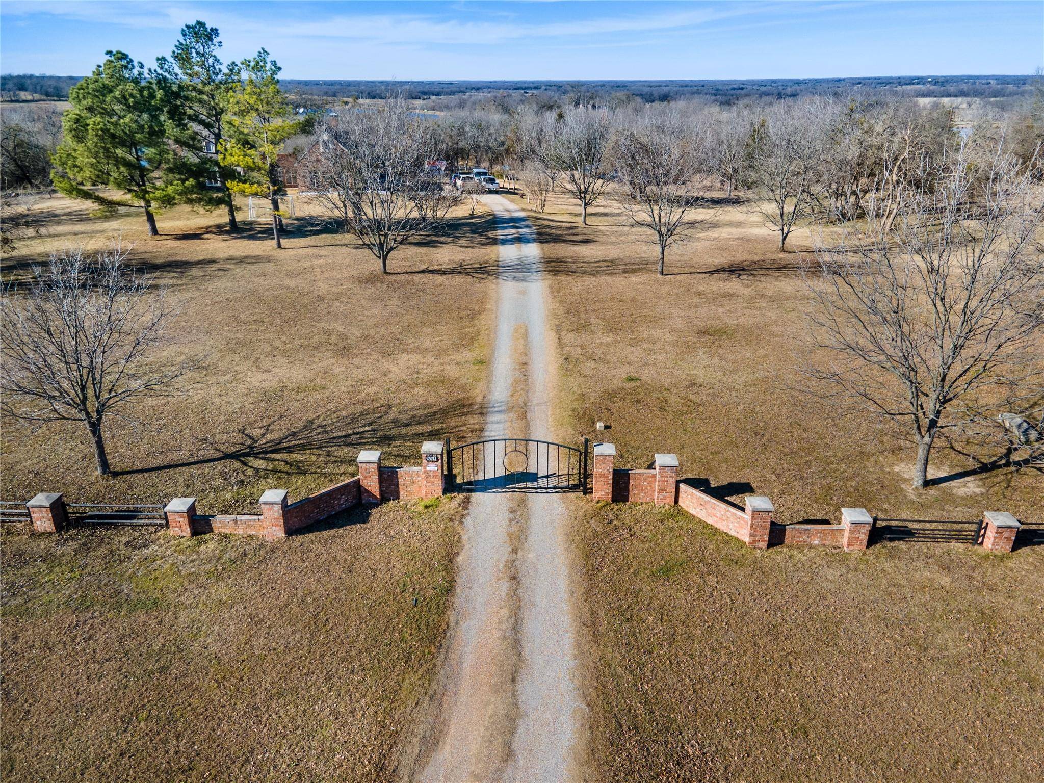 Pecan Gap, TX 75469,551 Pilgrims Rest