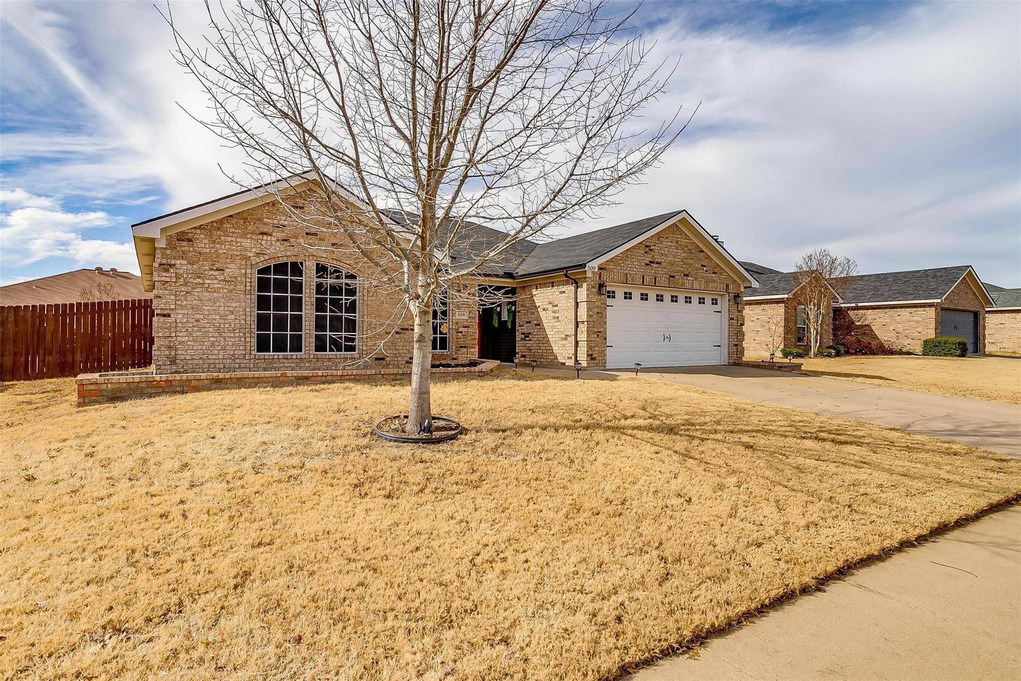 Burleson, TX 76028,509 Barbara Jean Lane