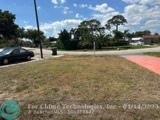 Oakland Park, FL 33334,361 NE 48th St