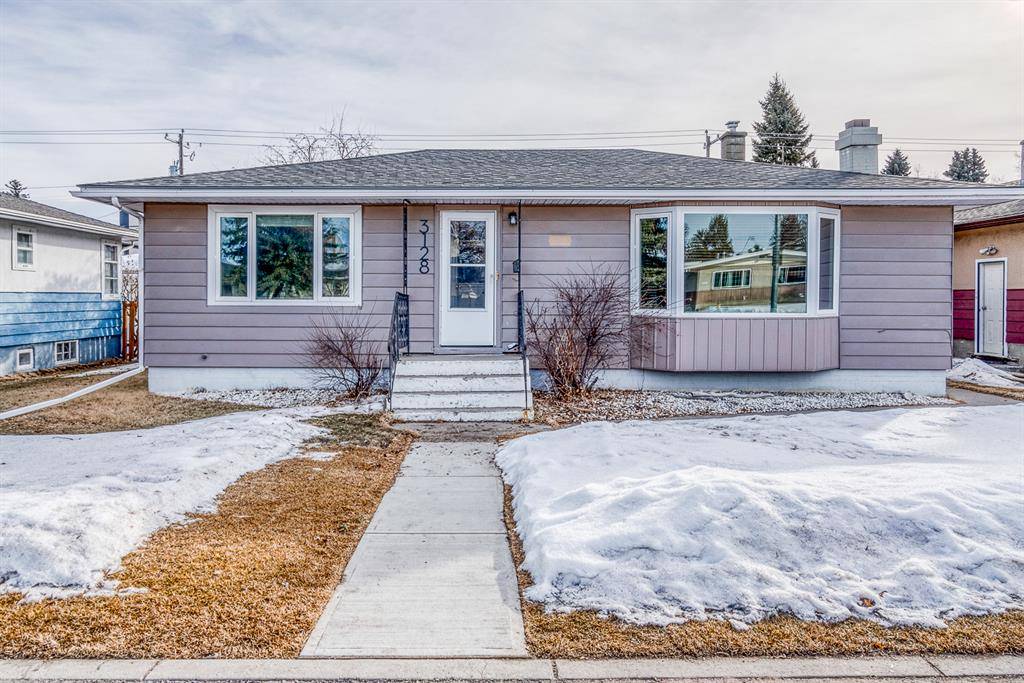 Calgary, AB T3E 3B8,3128 37 ST SW