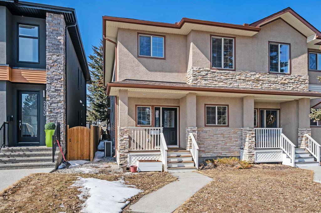 Calgary, AB T3E2L9,2431 30 ST SW