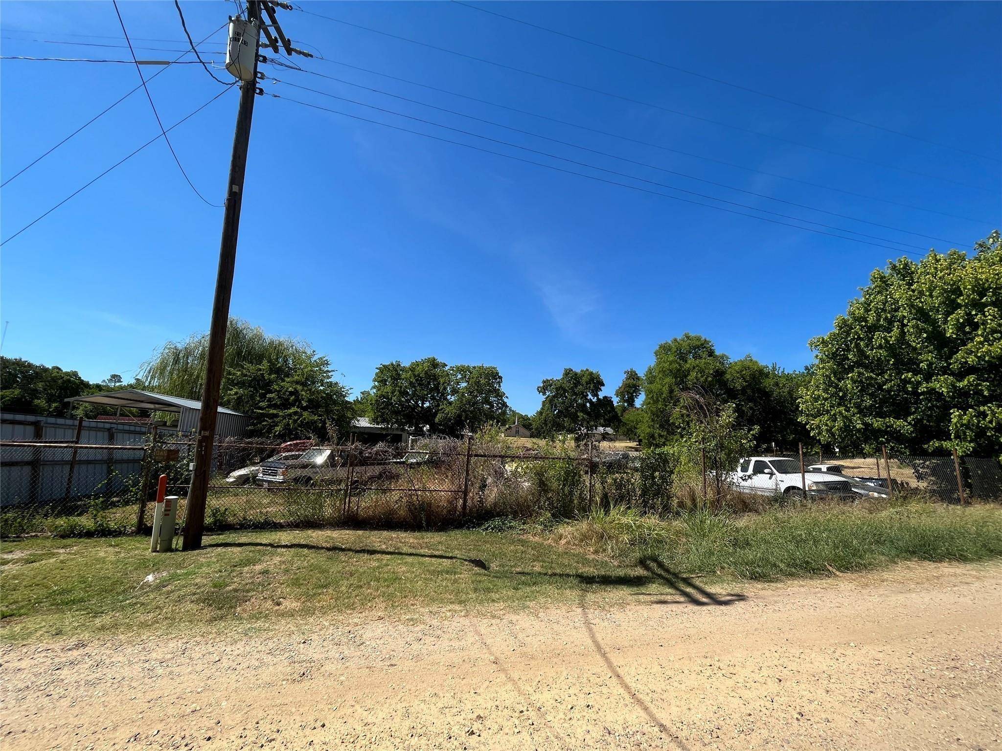 Cooper, TX 75432,901 E Dallas Avenue