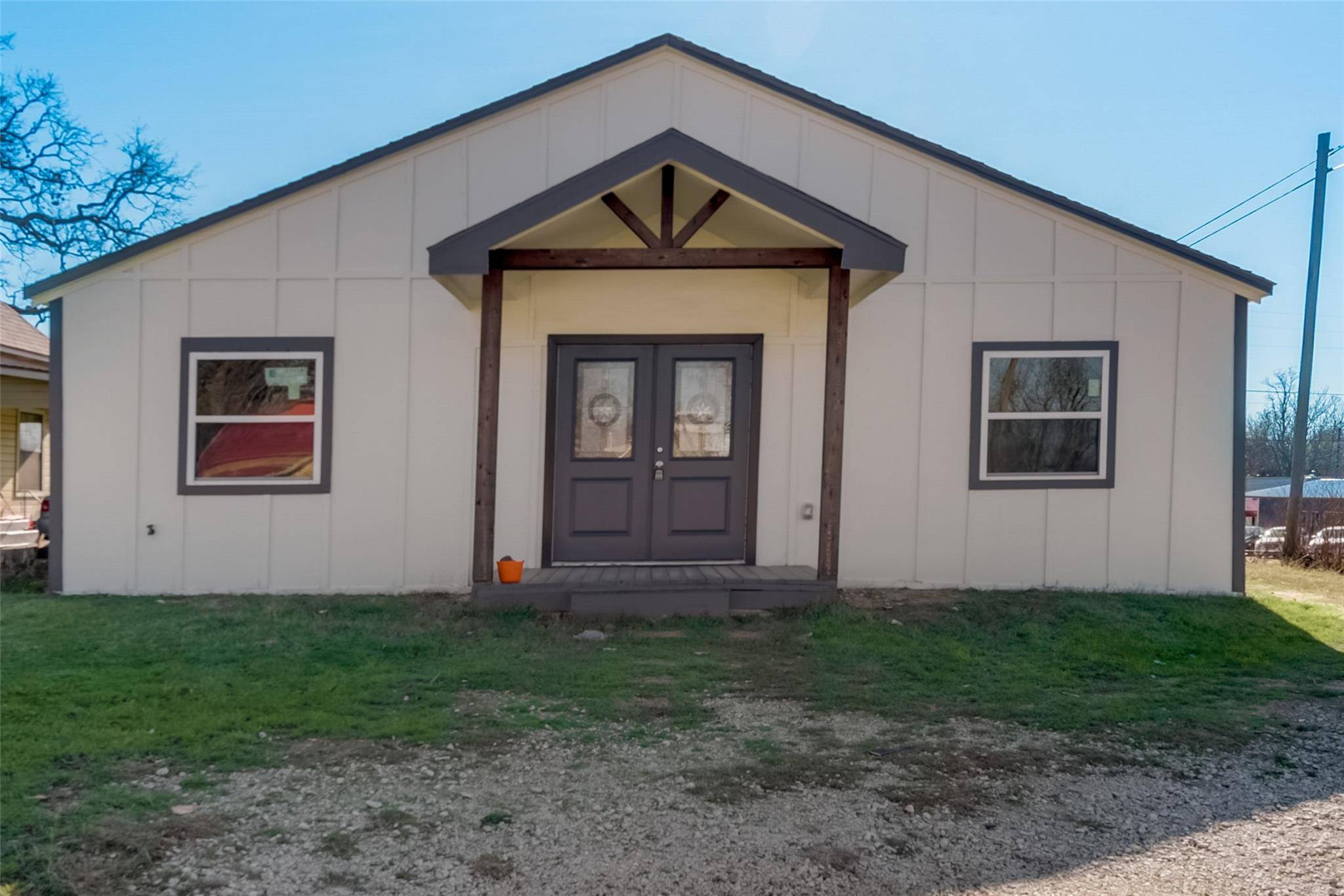 Denison, TX 75020,730 W Heron Street