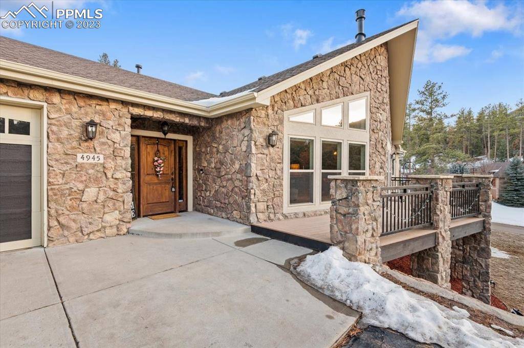 Larkspur, CO 80118,4945 Crow DR