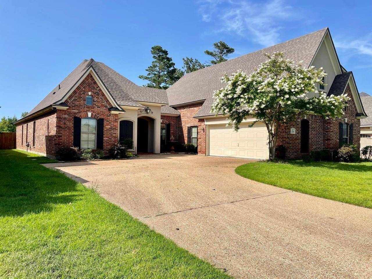 Benton, LA 71006,279 Danielle Drive