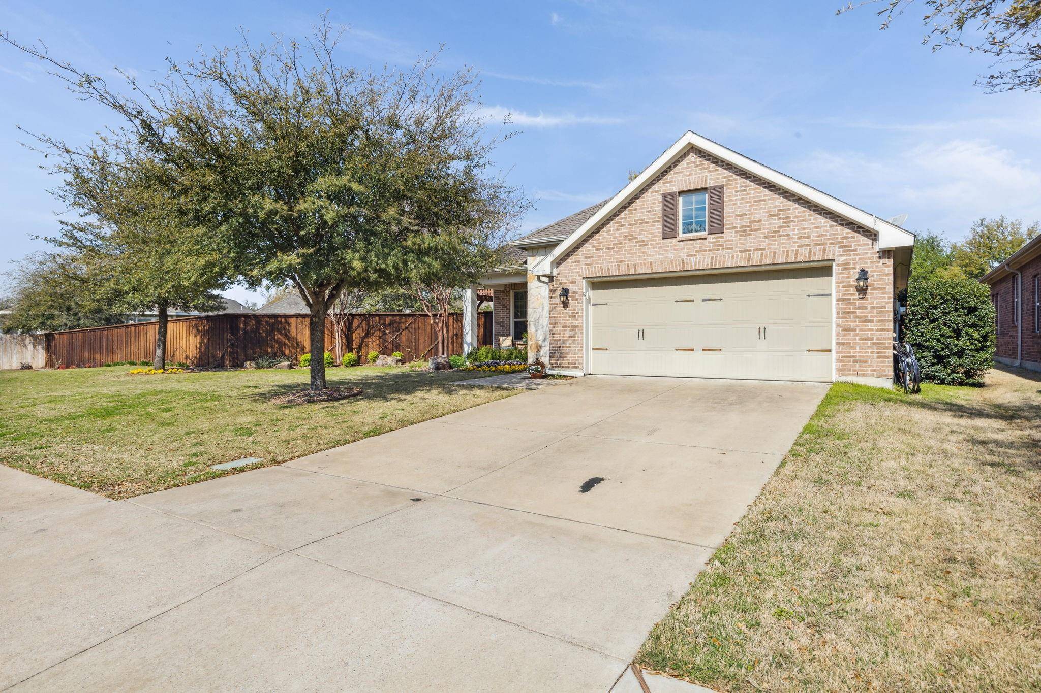 Dallas, TX 75227,7041 Belteau Lane