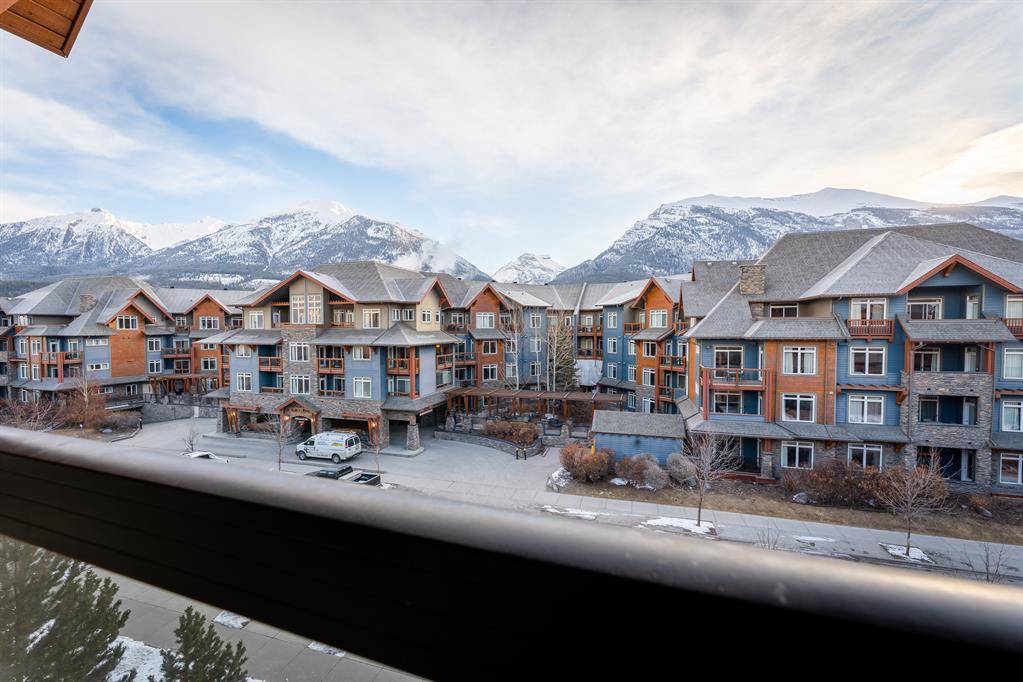 Canmore, AB T1W 0A3,173 Kananaskis WAY #413 K