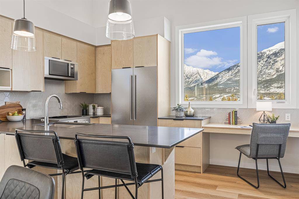 Canmore, AB T1W0G6,209 Stewart Creek Rise #302A