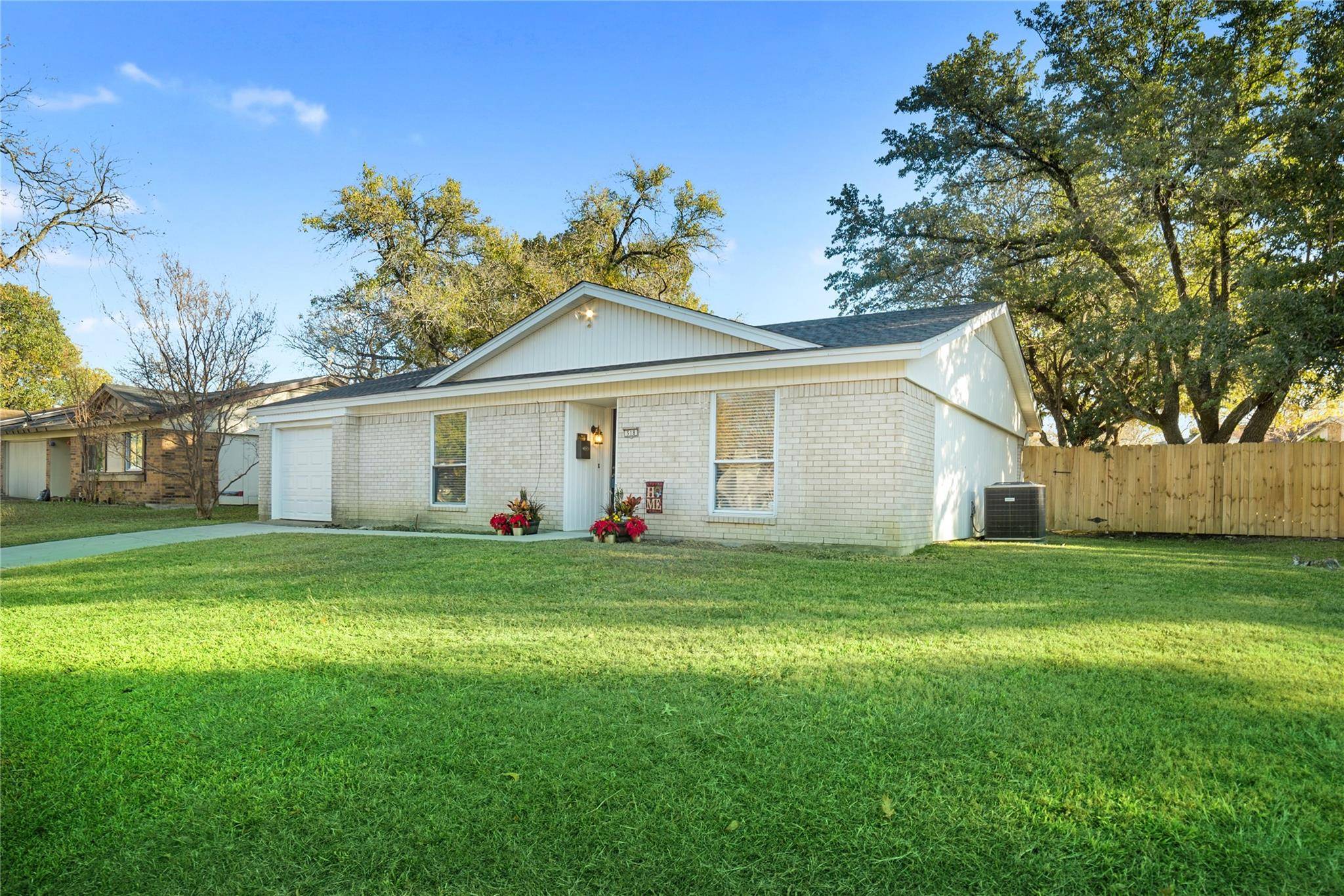 Garland, TX 75043,518 Meadowcreek Lane