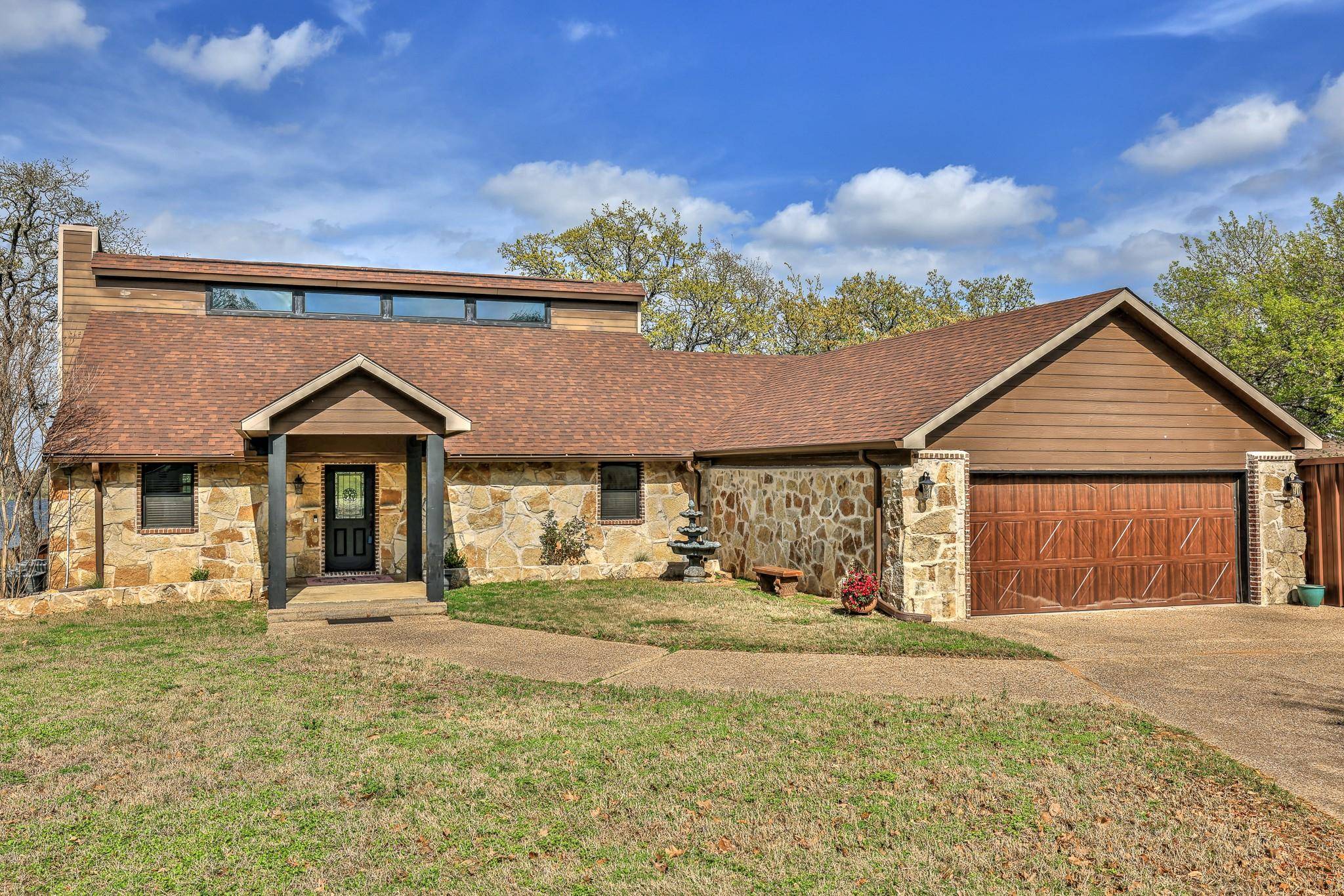 Alvarado, TX 76009,3001 Oak Hill Road