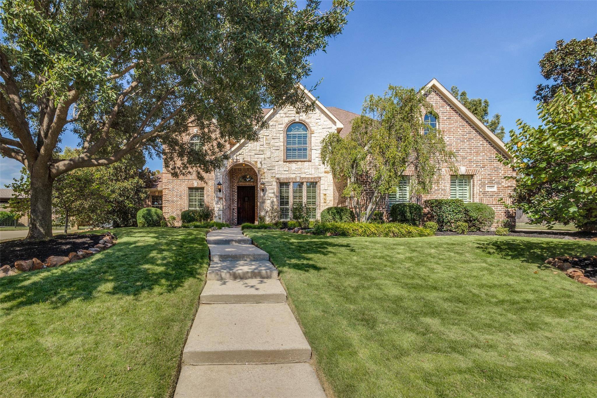 Flower Mound, TX 75022,2305 Mockingbird Lane