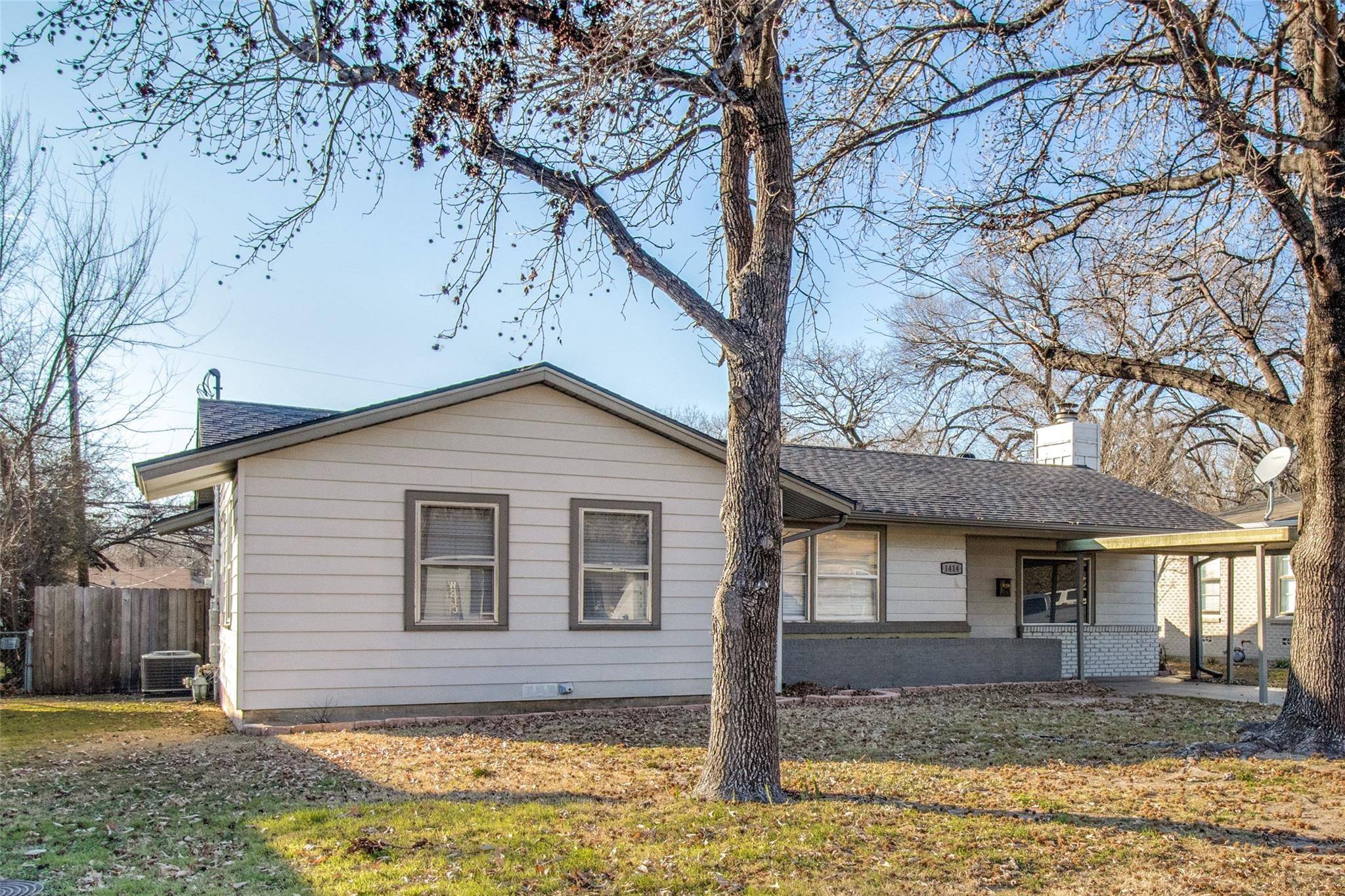 Sherman, TX 75092,1414 N Binkley Street