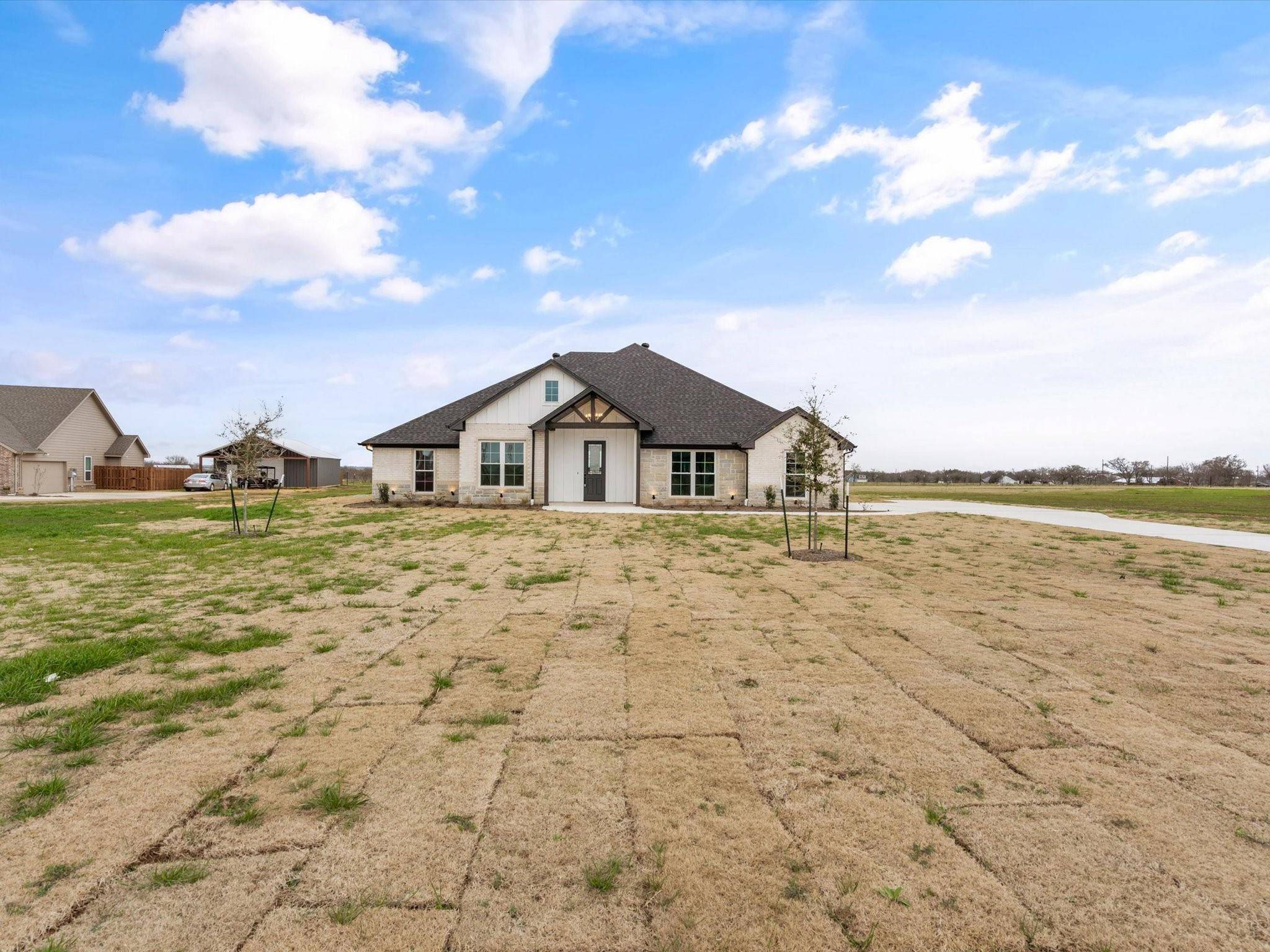 Rio Vista, TX 76093,313 Olde Knoll Place