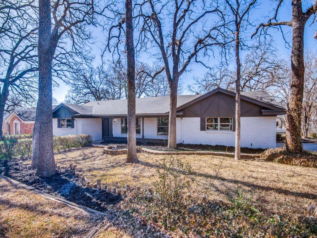 Hurst, TX 76053,1137 Brookside Drive