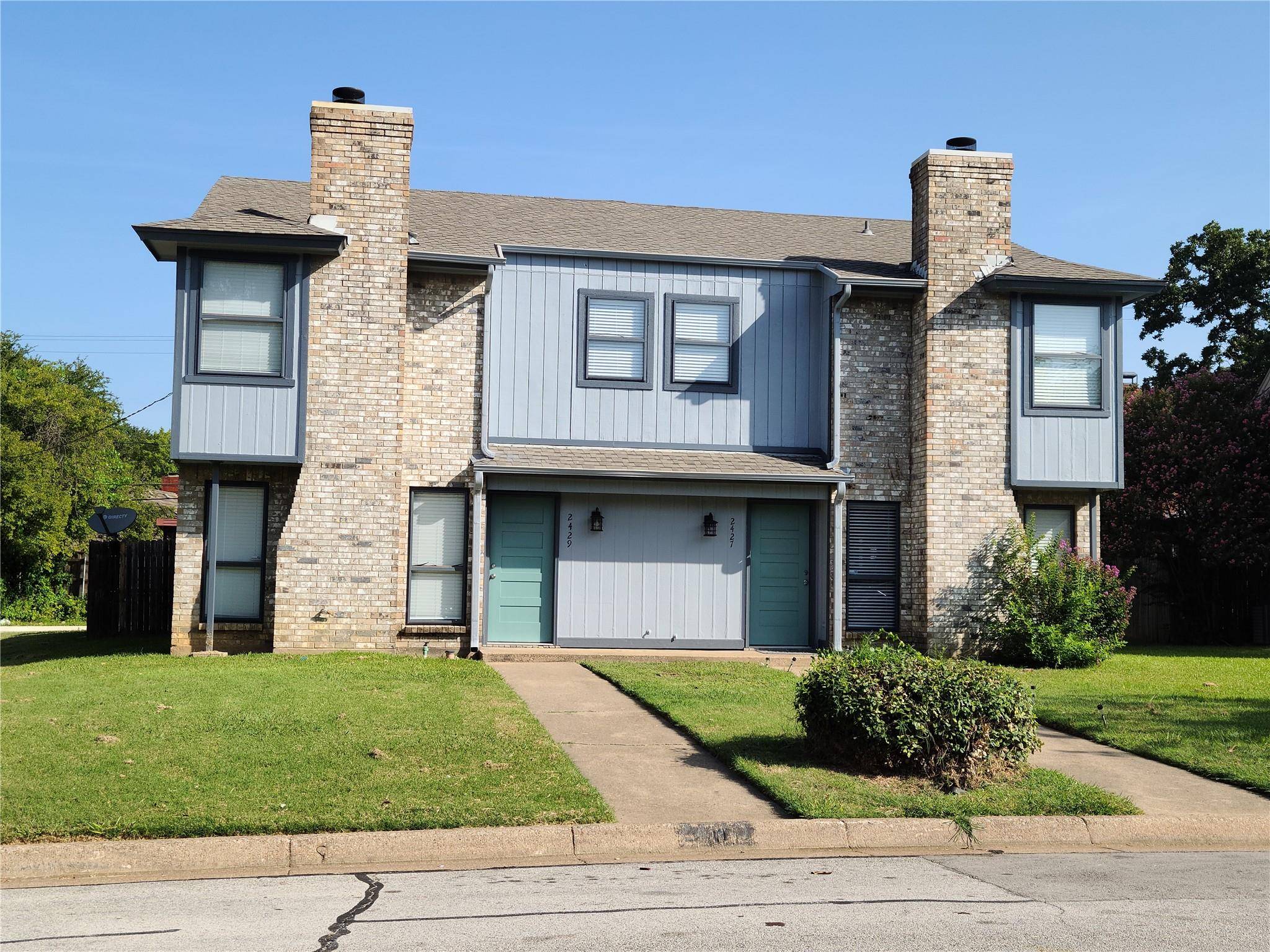 Arlington, TX 76017,2429 Kingsford Court