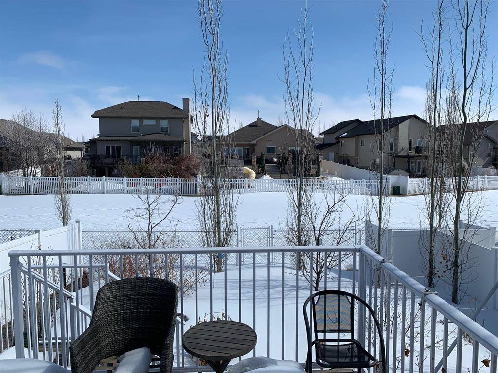 Red Deer, AB T4R 0E4,9 Victor Close