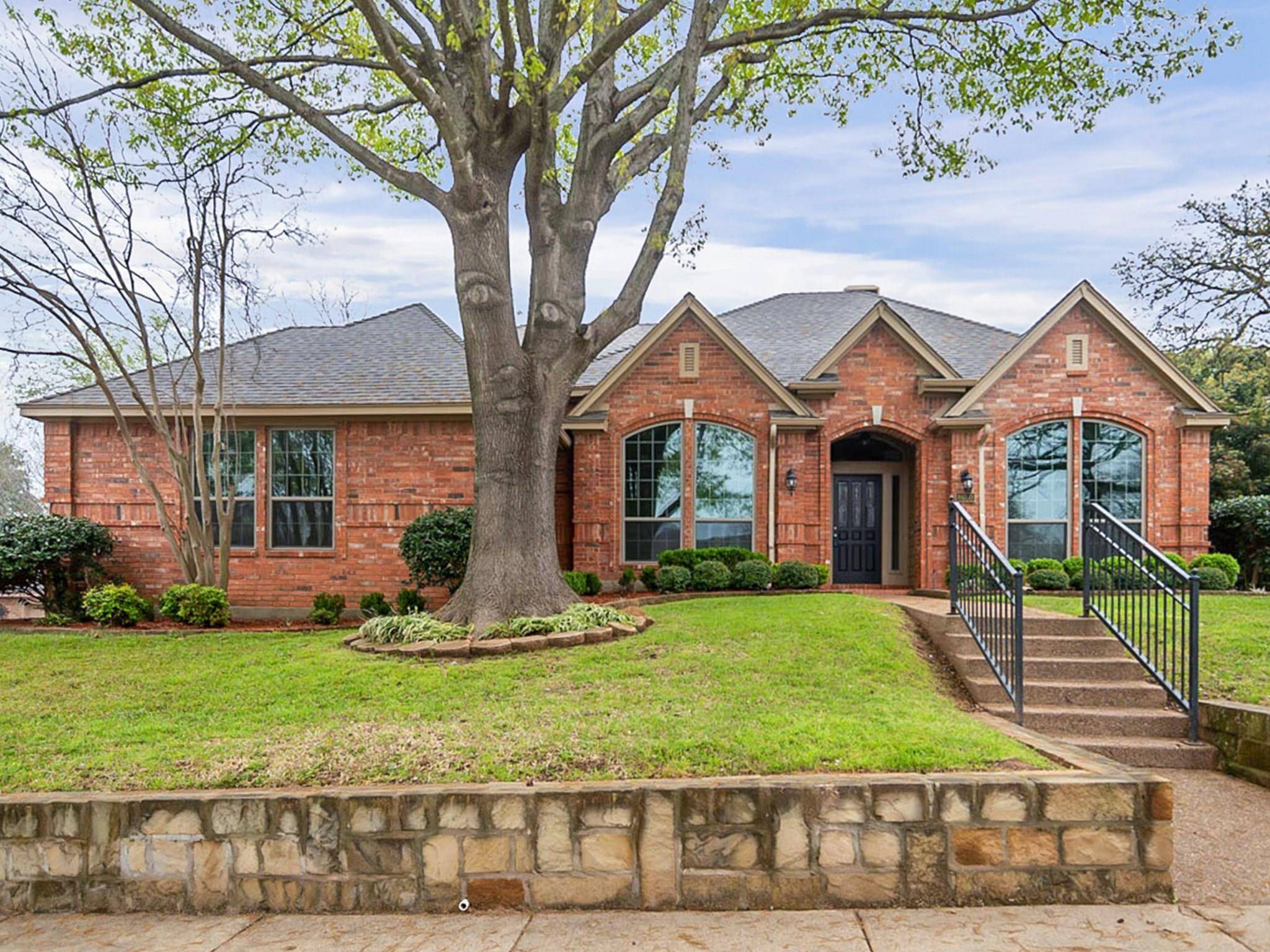 North Richland Hills, TX 76182,8600 Twisted Oaks Way