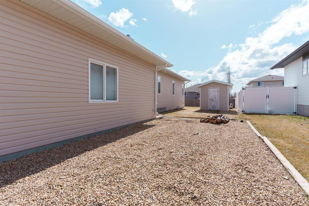 Camrose, AB T4V 4X2,6603 32 AVE