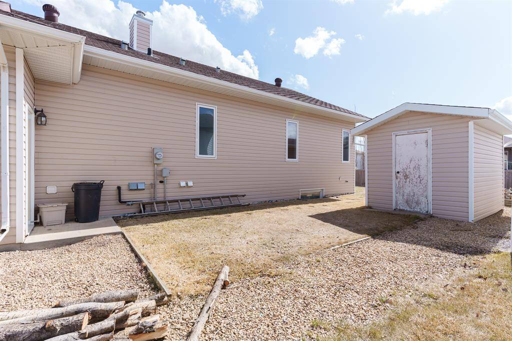 Camrose, AB T4V 4X2,6603 32 AVE