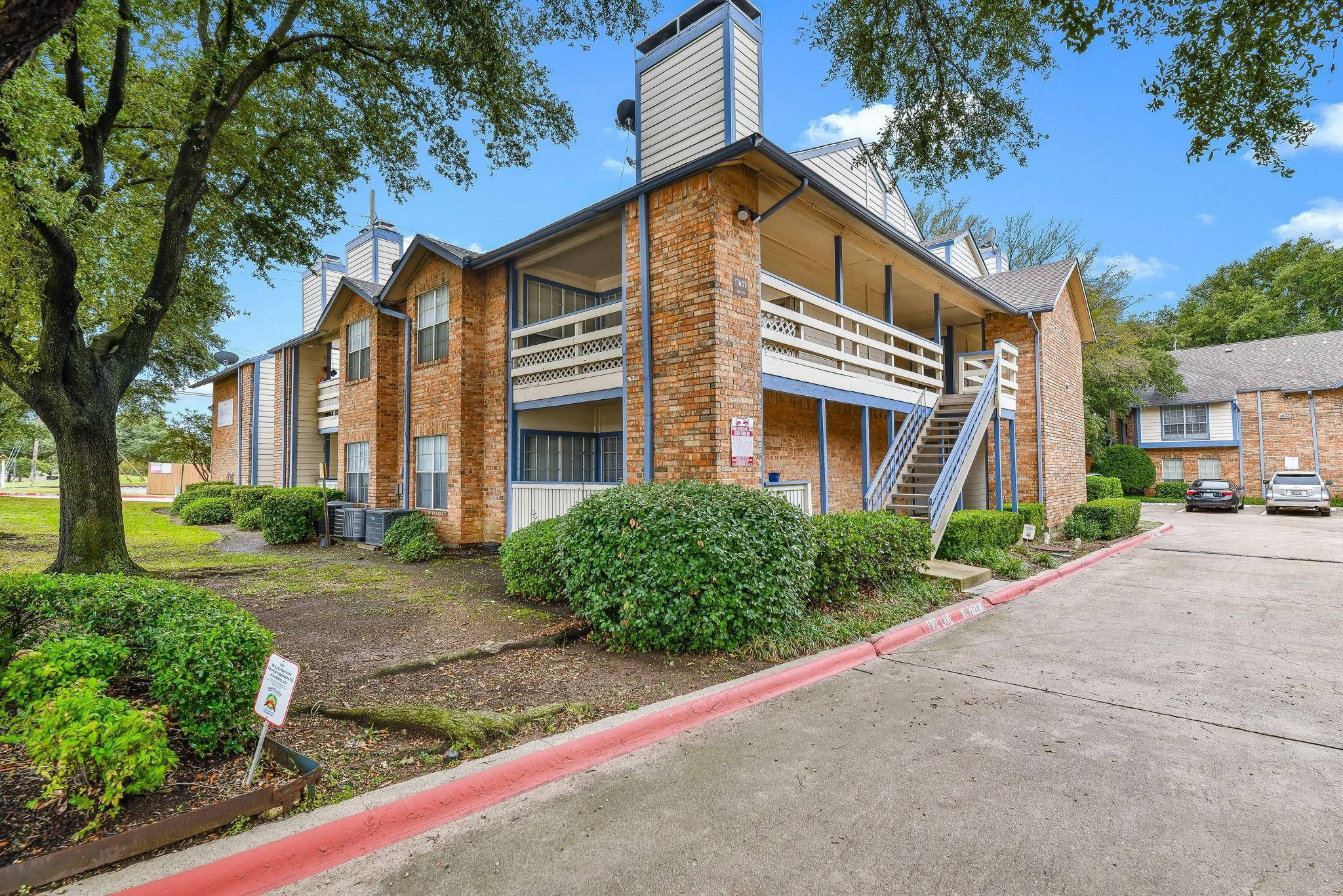 Carrollton, TX 75006,1601 Marsh Lane #202