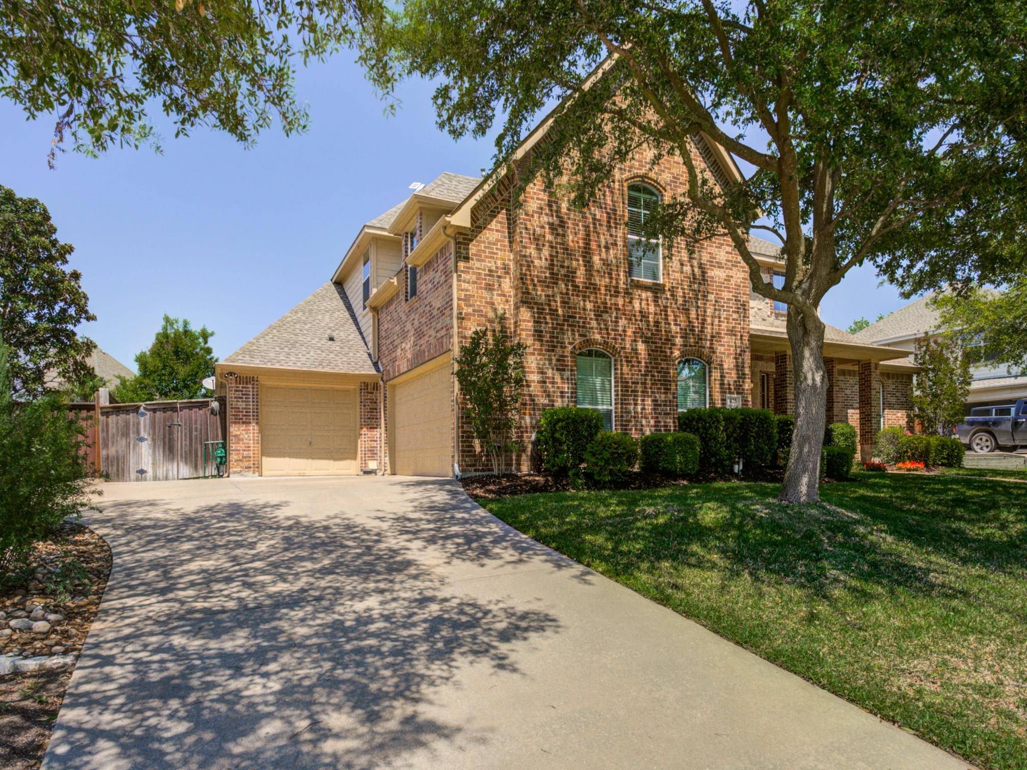 Murphy, TX 75094,425 Shady Oaks Drive