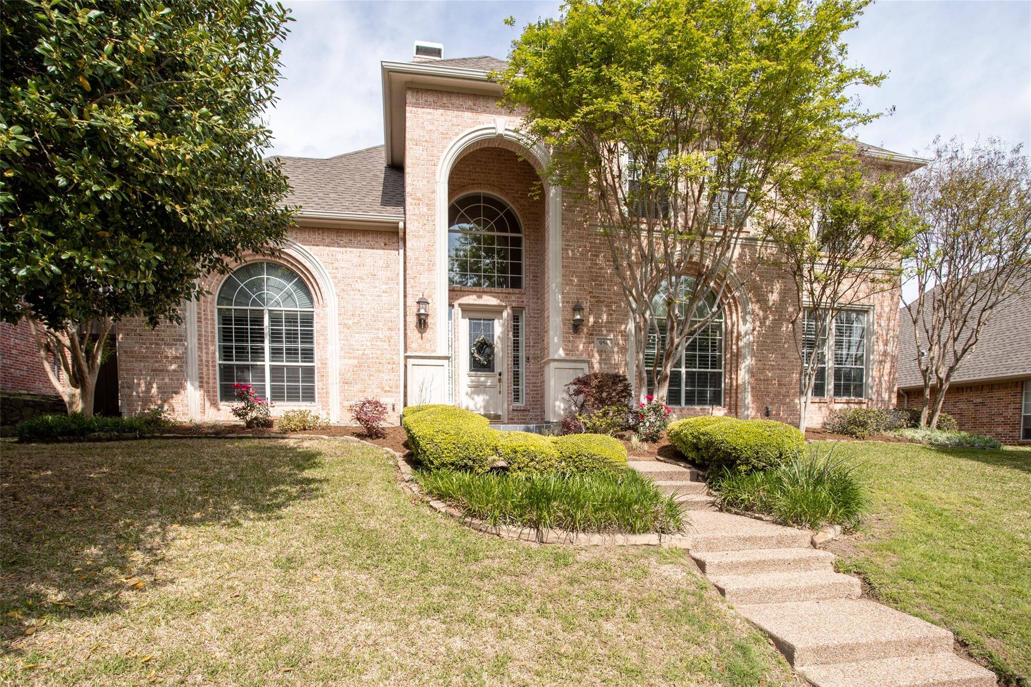 Coppell, TX 75019,956 Redwing Drive