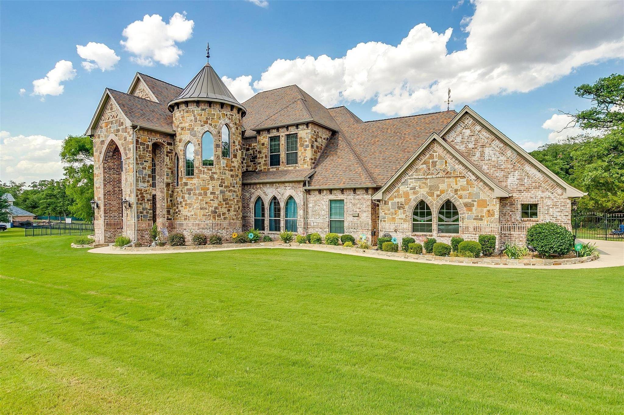 Burleson, TX 76028,3417 Enchanted Acres Drive