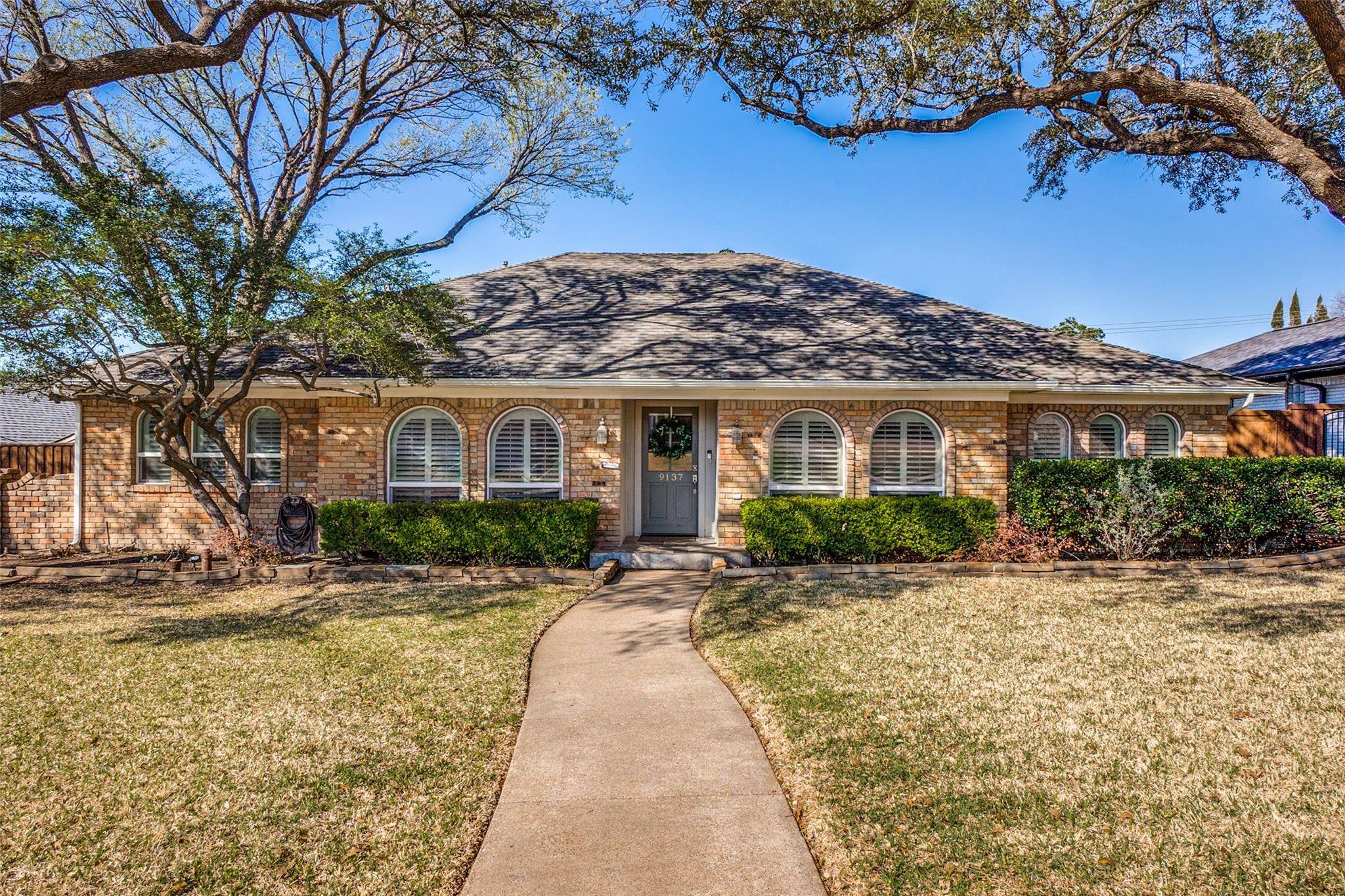 Dallas, TX 75243,9137 Locarno Drive