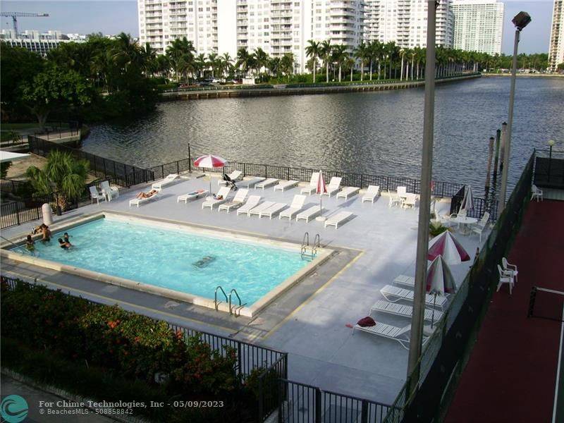 Aventura, FL 33160,2780 NE 183rd St  #1603