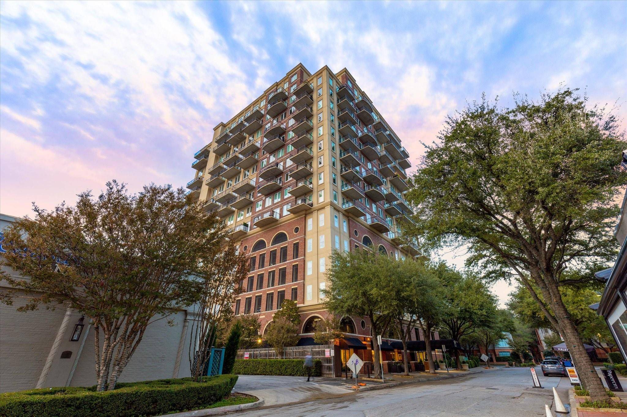 Dallas, TX 75205,4611 Travis Street #1407B