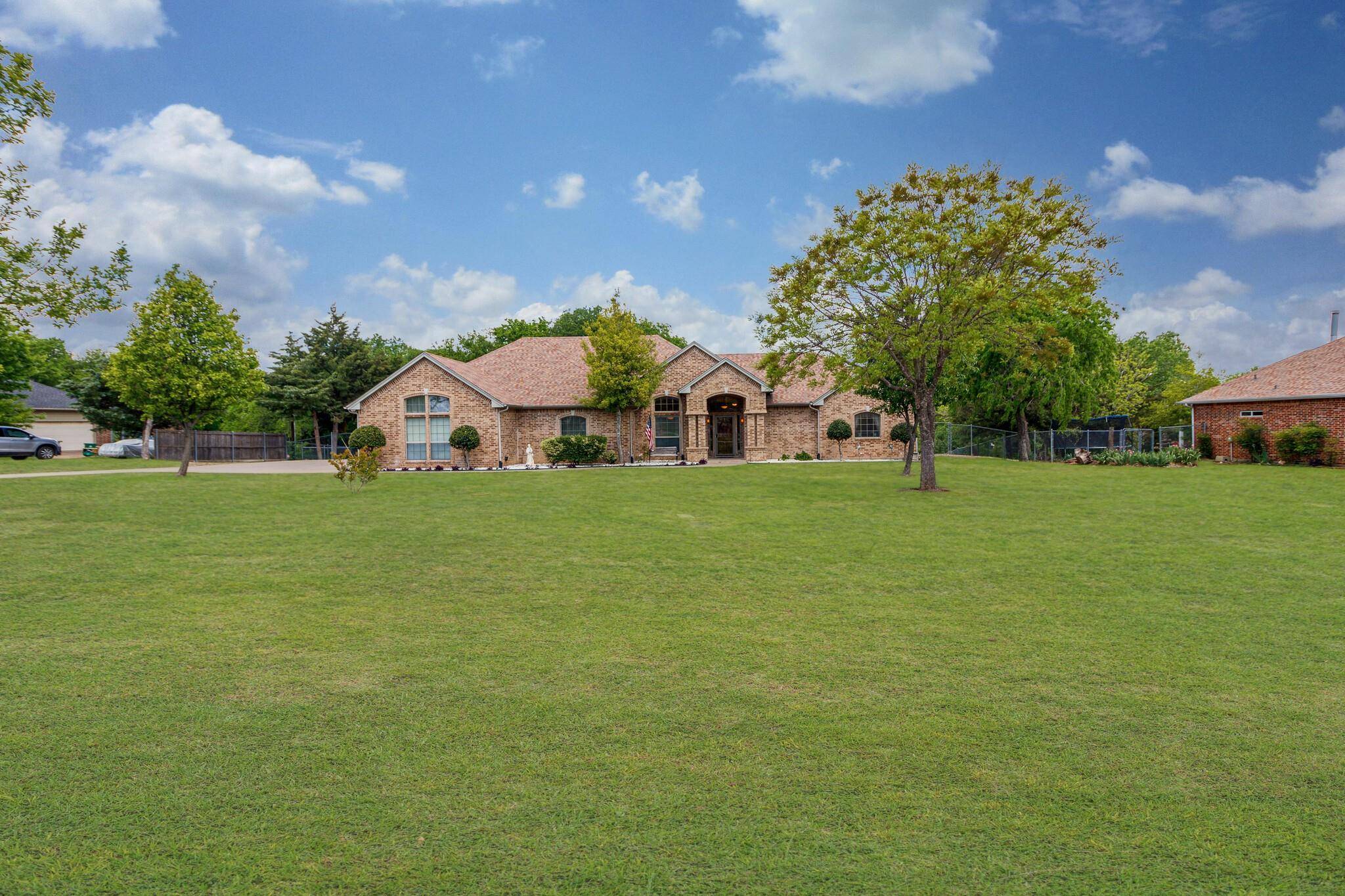 Midlothian, TX 76065,4405 OAK HOLLOW Drive