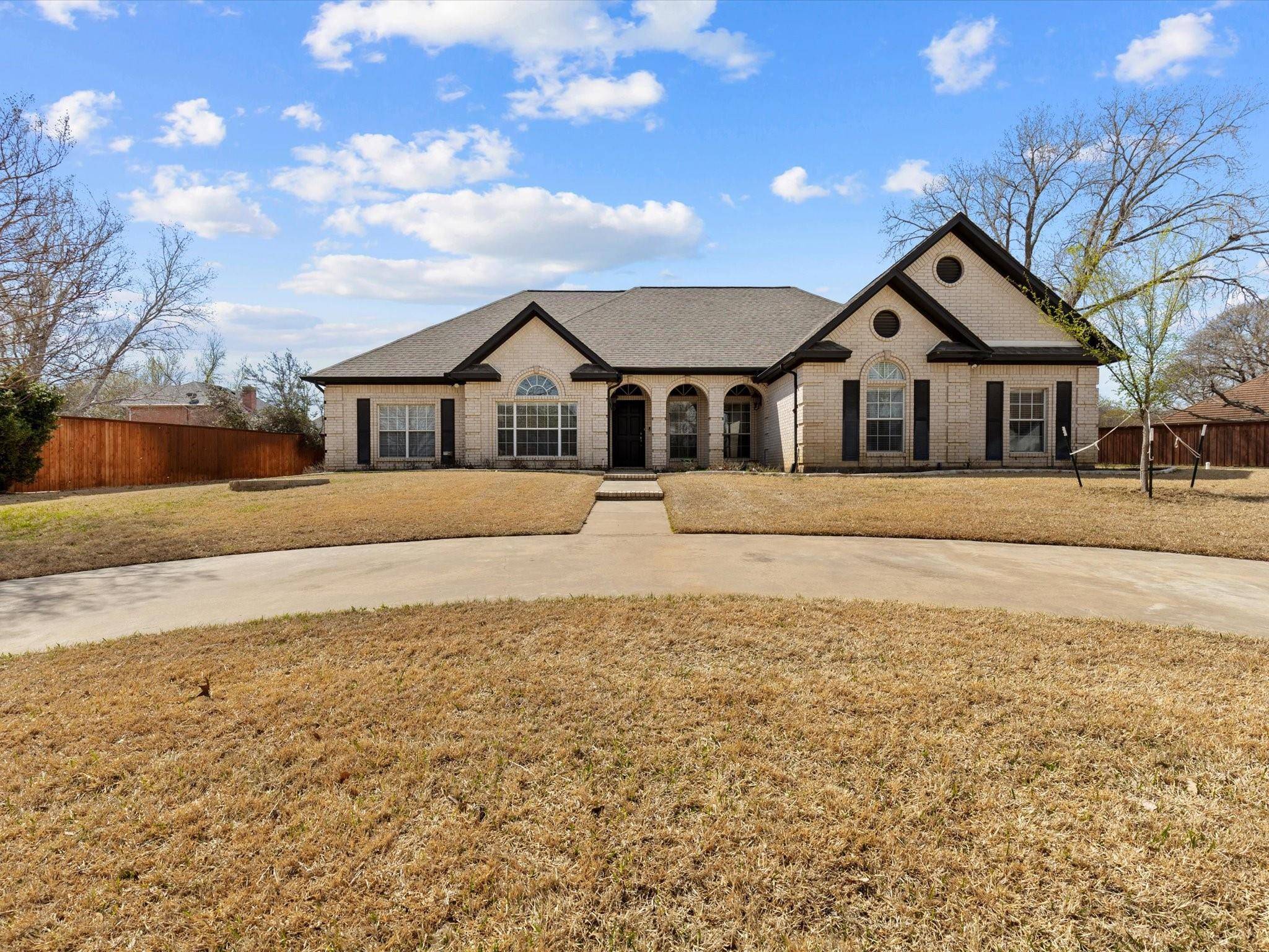 Azle, TX 76020,359 Leeward Circle