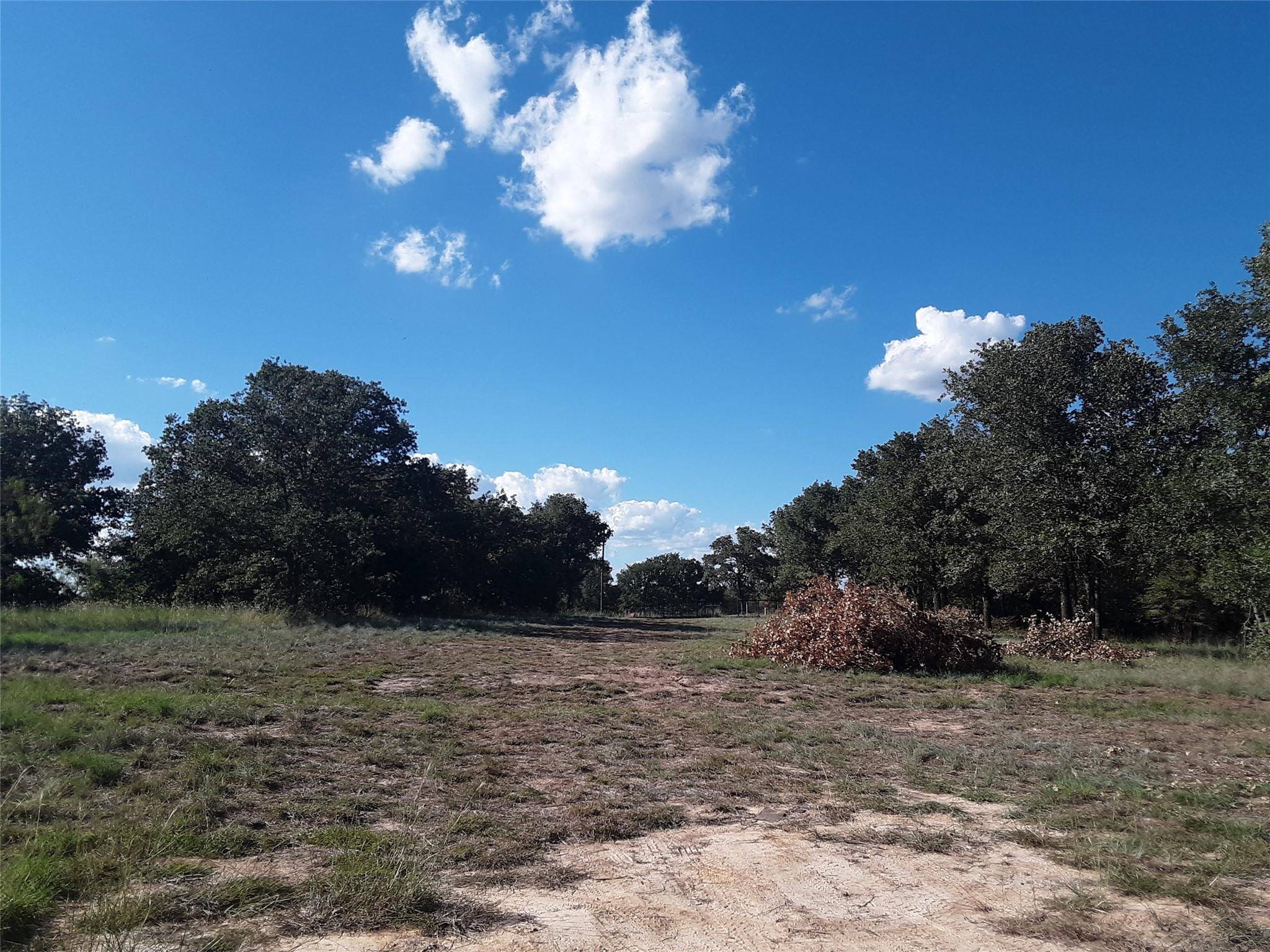 Poolville, TX 76487,2099 CR 3855