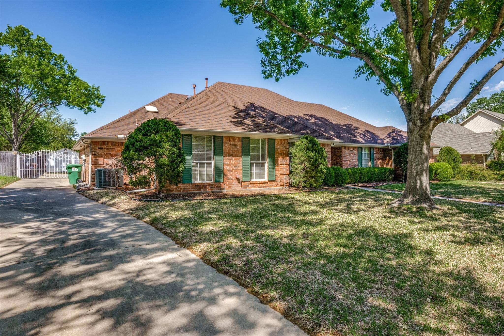 Denton, TX 76205,39 Rolling Hills Circle