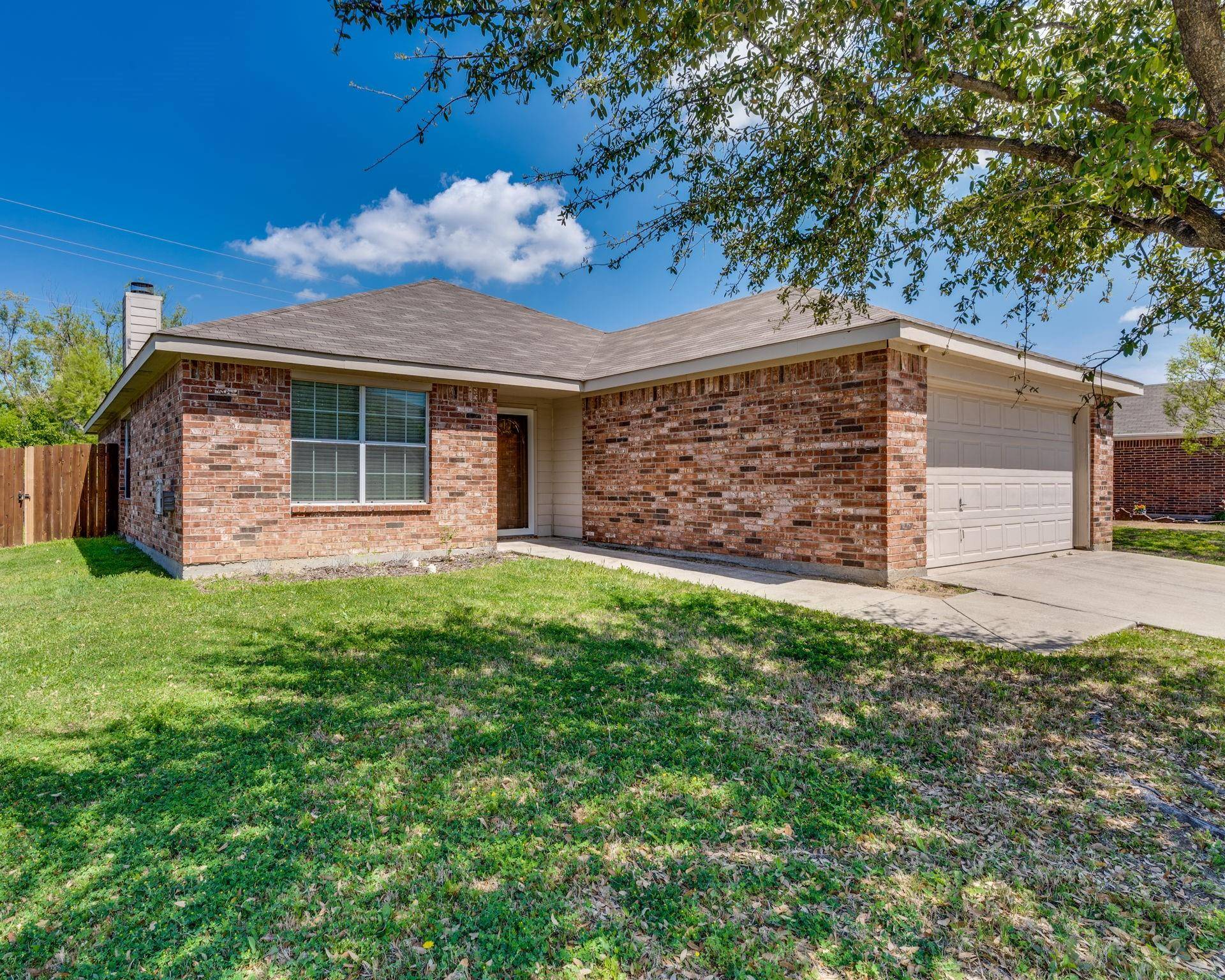 Krum, TX 76249,1705 Santa Fe Trail