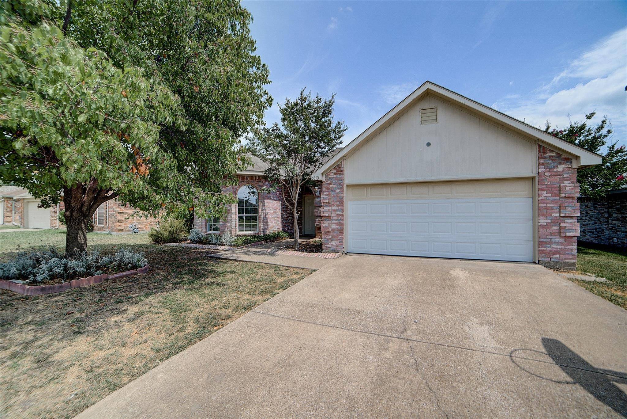 Rowlett, TX 75089,6510 Bluebonnet Drive