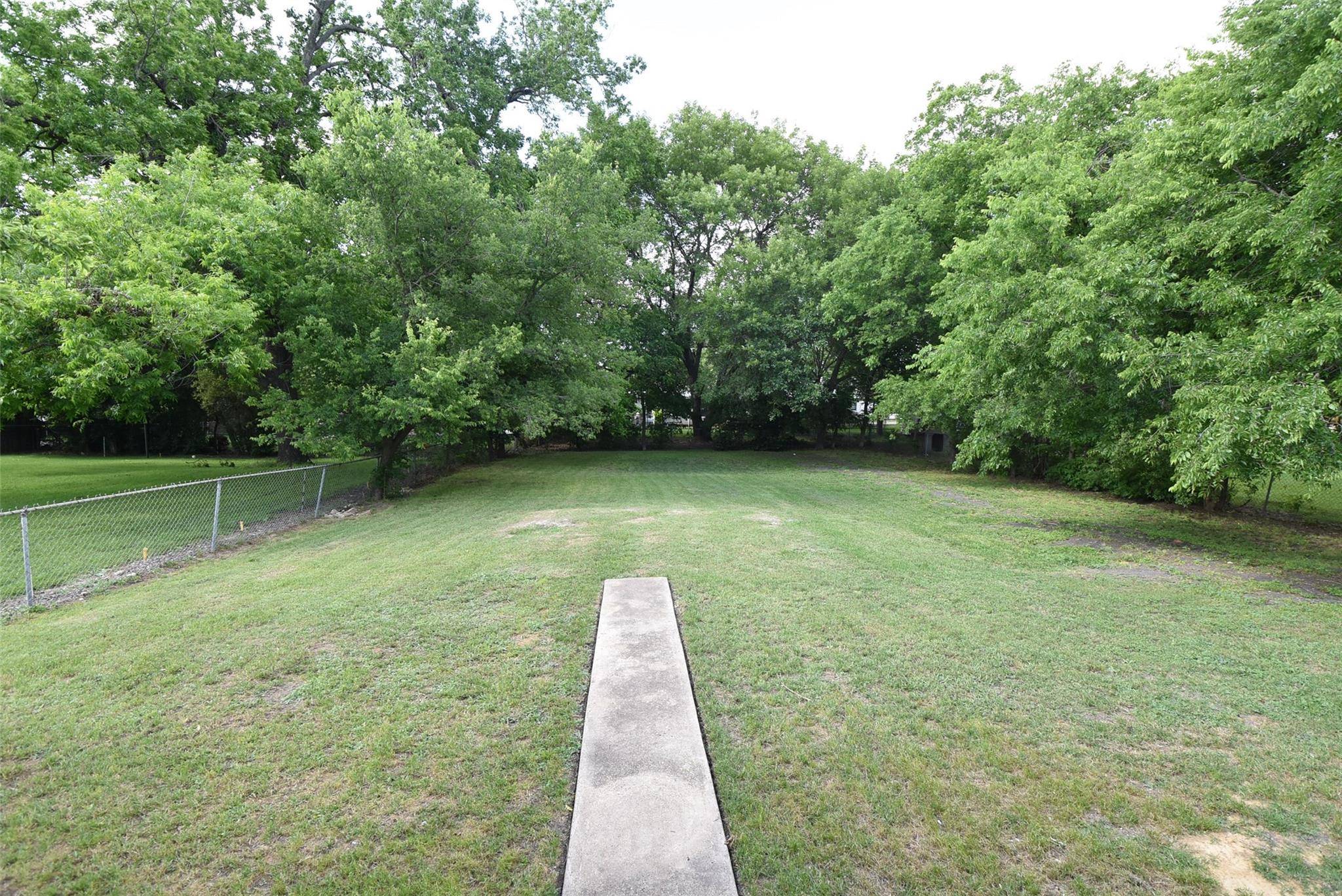 Hillsboro, TX 76645,1037 Park Drive