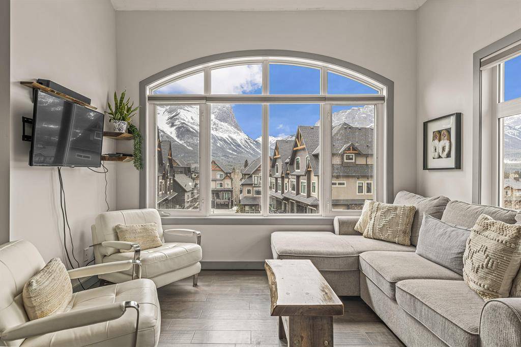 Canmore, AB T1W 3E2,160 Kananaskis WAY #300