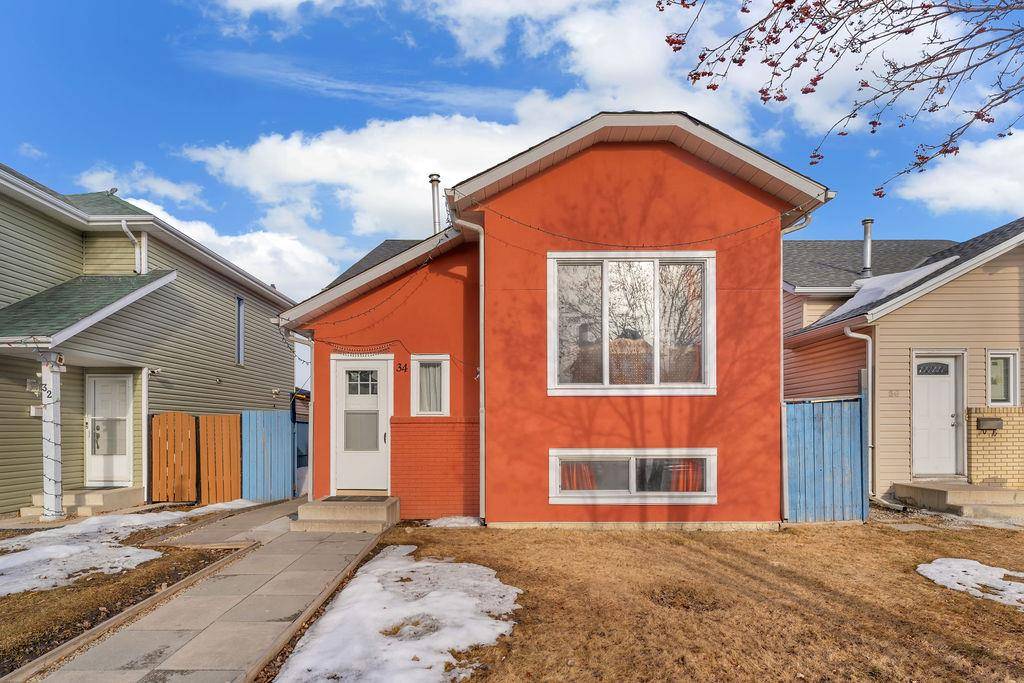 Calgary, AB T3J 2S2,34 Martinview CRES NE