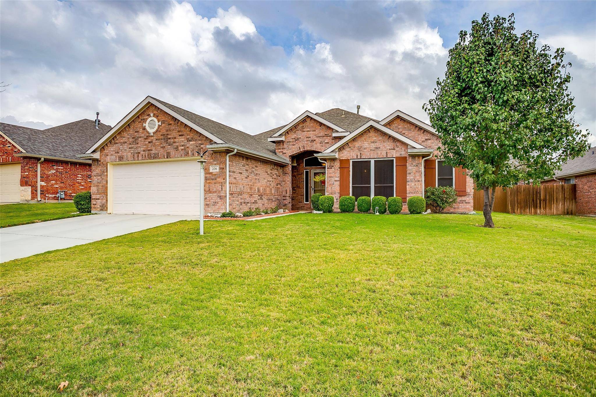 Weatherford, TX 76087,206 Charlie Way