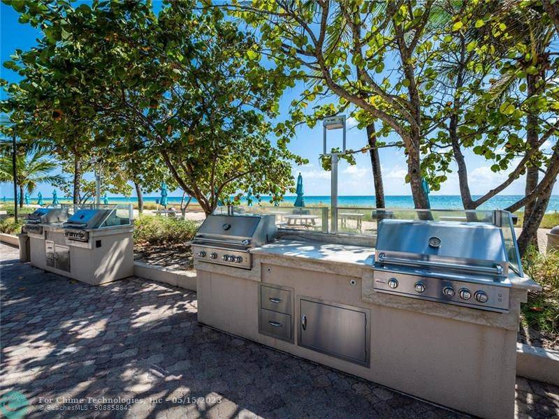 Lauderdale By The Sea, FL 33308,4900 N Ocean Blvd  #308