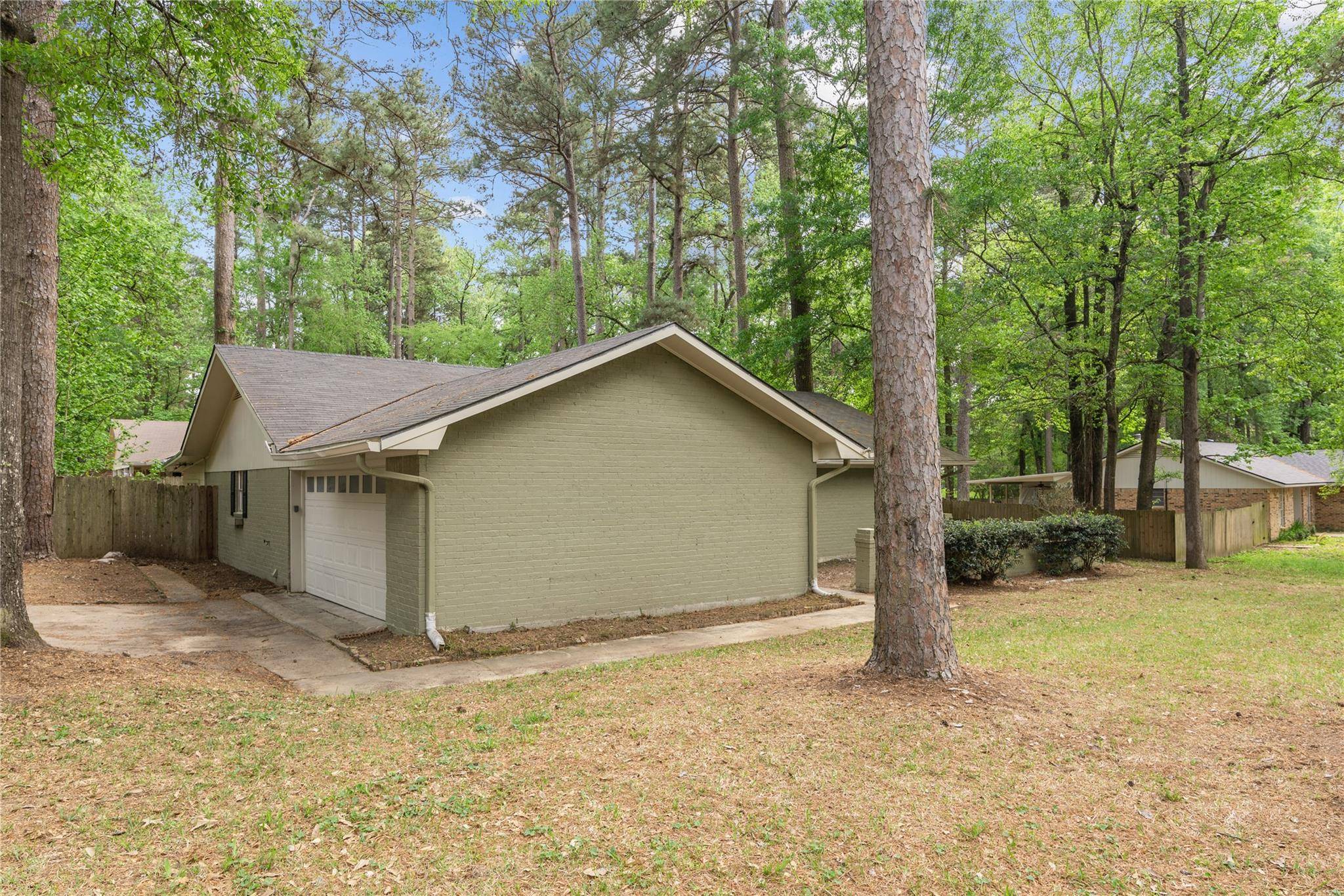 Haughton, LA 71037,411 Whispering Pine Drive