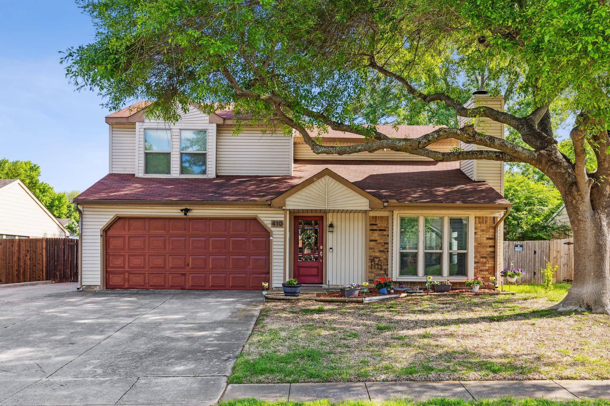 Euless, TX 76039,410 Rosemary Lane